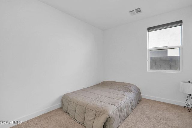 567 E Hazelnut Lane, San Tan Valley, AZ 85140