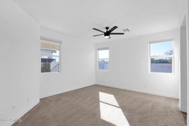 567 E Hazelnut Lane, San Tan Valley, AZ 85140