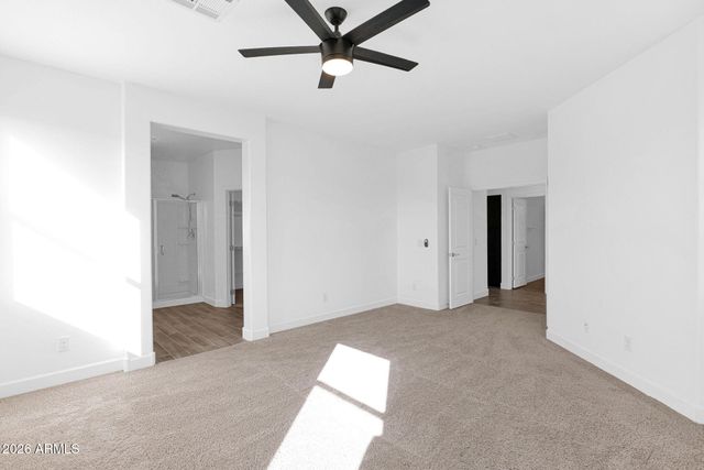 567 E Hazelnut Lane, San Tan Valley, AZ 85140