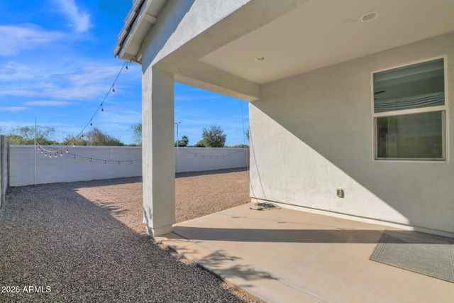 567 E Hazelnut Lane, San Tan Valley, AZ 85140
