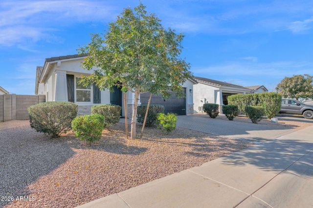 567 E Hazelnut Lane, San Tan Valley, AZ 85140