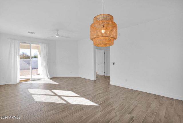 567 E Hazelnut Lane, San Tan Valley, AZ 85140