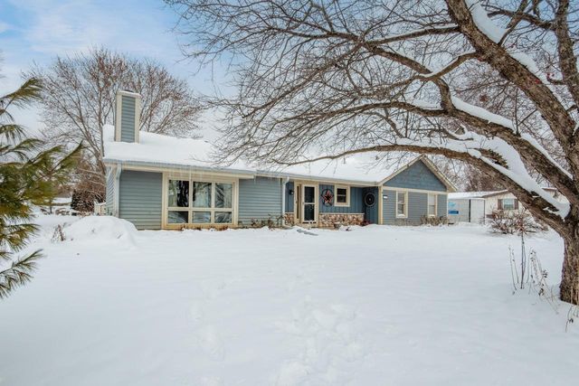 25326 W Loomis ROAD, Waterford, WI 53185