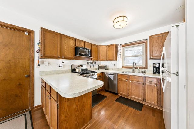 25326 W Loomis ROAD, Waterford, WI 53185