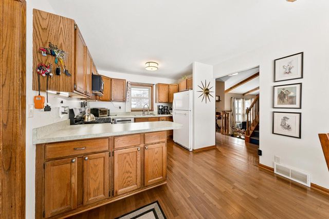 25326 W Loomis ROAD, Waterford, WI 53185