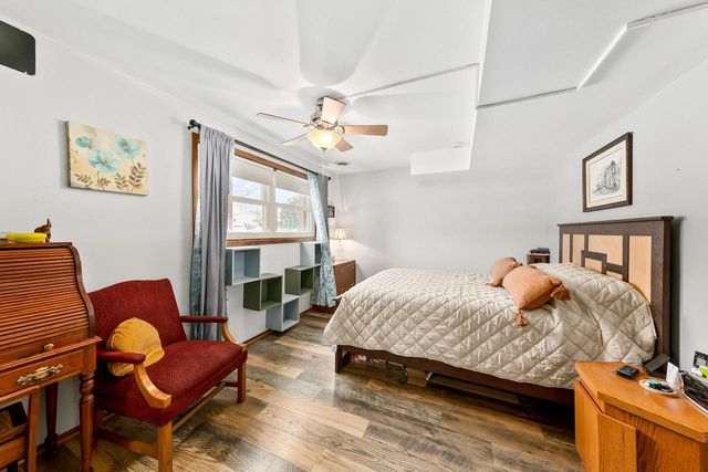 25326 W Loomis ROAD, Waterford, WI 53185