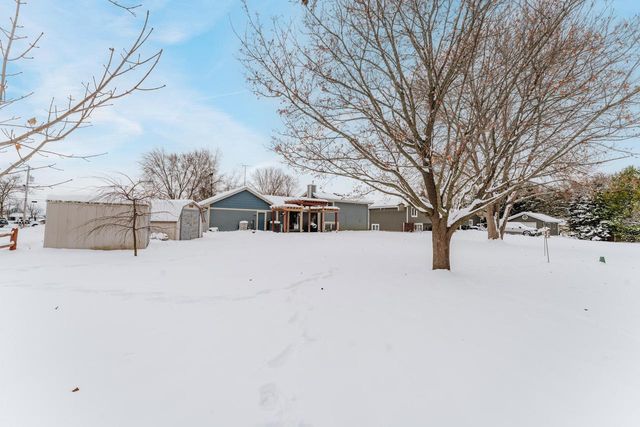 25326 W Loomis ROAD, Waterford, WI 53185