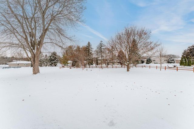 25326 W Loomis ROAD, Waterford, WI 53185
