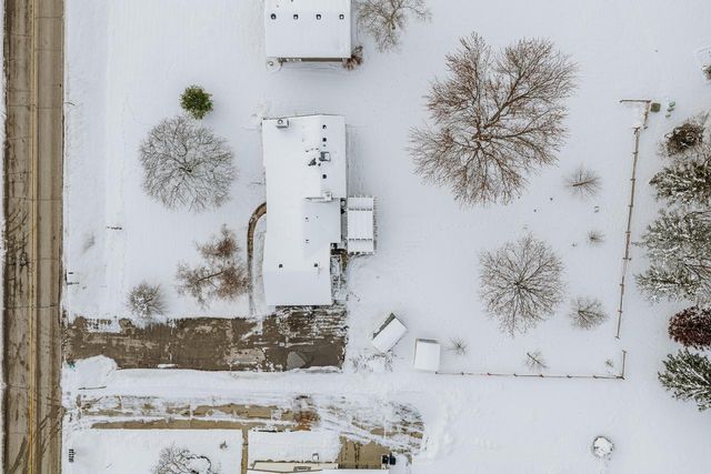 25326 W Loomis ROAD, Waterford, WI 53185