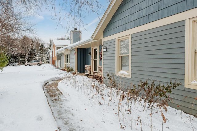 25326 W Loomis ROAD, Waterford, WI 53185