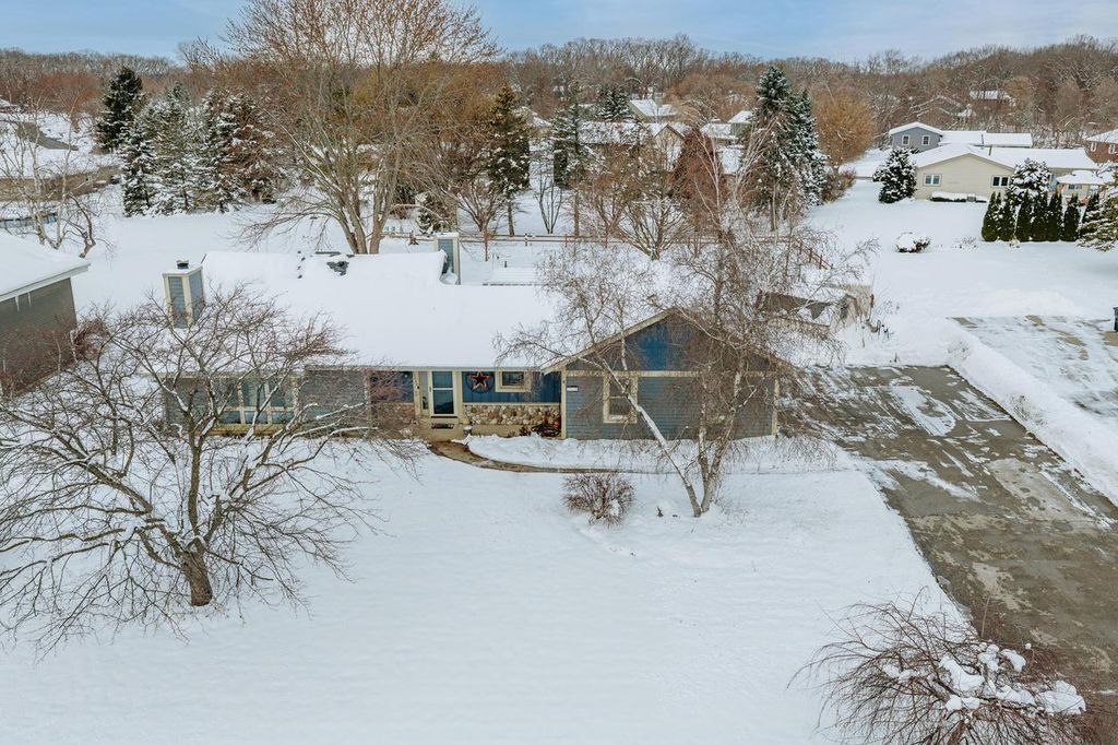 25326 W Loomis ROAD, Waterford, WI 53185