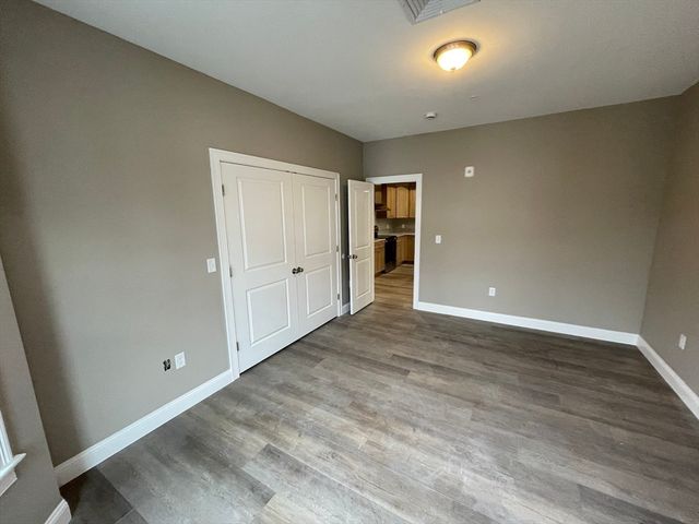 1 Brattle Street 1, Worcester, MA 01606