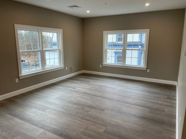 1 Brattle Street 1, Worcester, MA 01606
