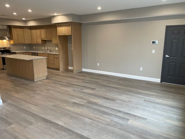 1 Brattle Street 1, Worcester, MA 01606