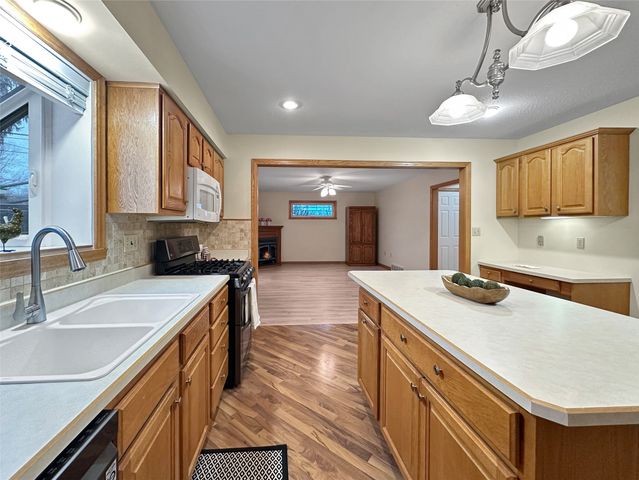 3002 MCKEE Road, Erie, PA 16506