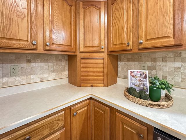 3002 MCKEE Road, Erie, PA 16506