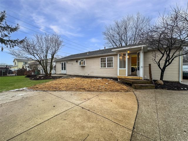 3002 MCKEE Road, Erie, PA 16506