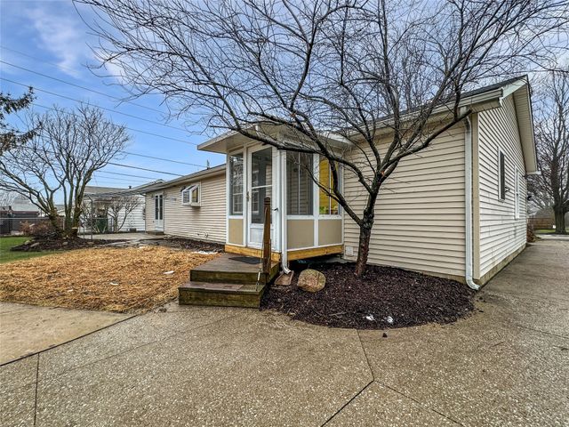 3002 MCKEE Road, Erie, PA 16506