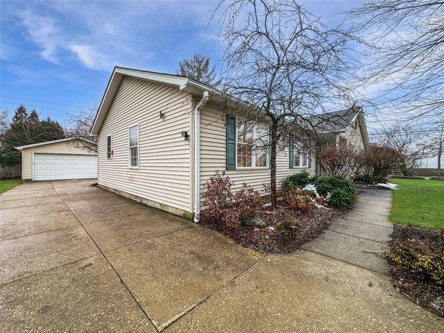 3002 MCKEE Road, Erie, PA 16506