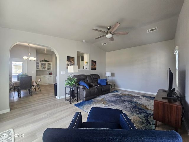 650 N Hawes Road 2805, Mesa, AZ 85207