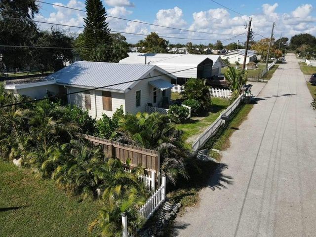1166 5th St, Okeechobee, FL 34974
