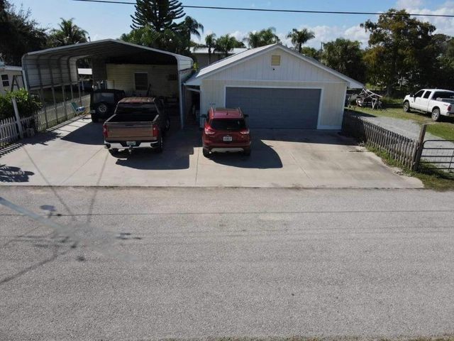 1166 5th St, Okeechobee, FL 34974