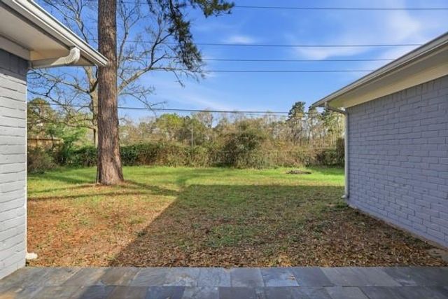 25311 White Oak Ln, Splendora, TX 77372