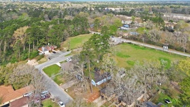 25311 White Oak Ln, Splendora, TX 77372