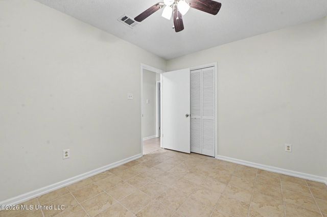 108 Lynne Therese Circle, Ocean Springs, MS 39564