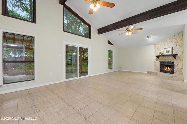 108 Lynne Therese Circle, Ocean Springs, MS 39564