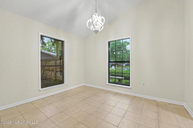 108 Lynne Therese Circle, Ocean Springs, MS 39564