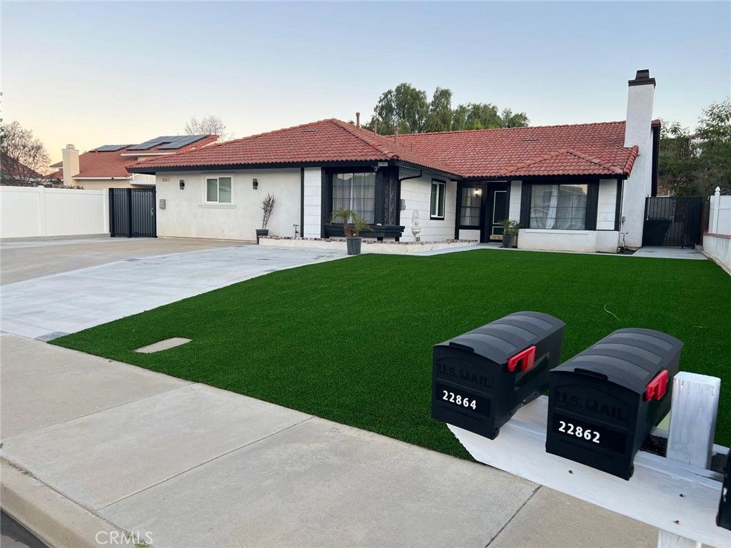 Image 1 of property listing at 22862 & 22864 Temet, Wildomar, CA 92595