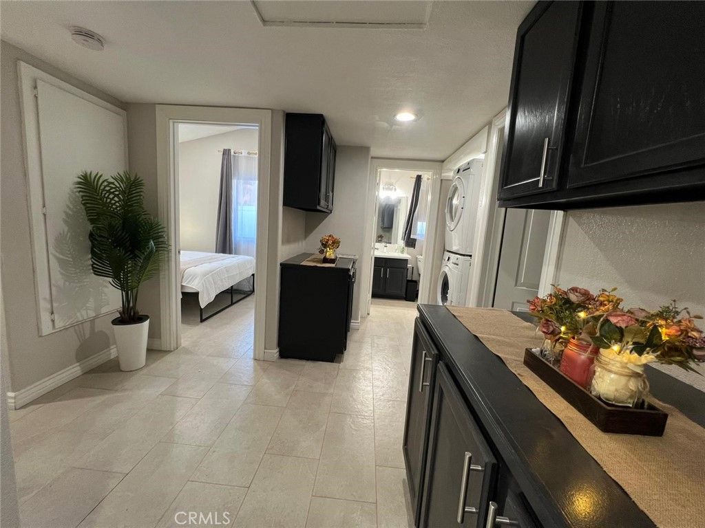 Image 4 of property listing at 22862 & 22864 Temet, Wildomar, CA 92595