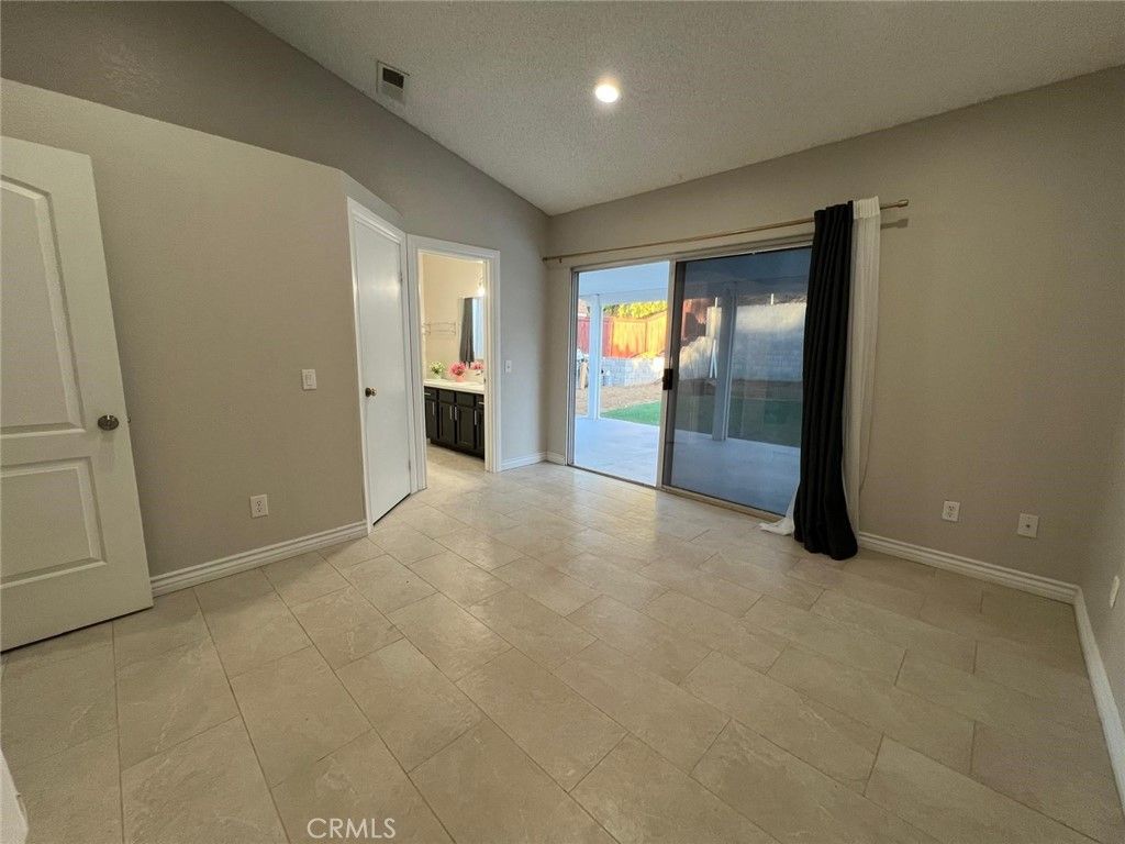 Image 8 of property listing at 22862 & 22864 Temet, Wildomar, CA 92595