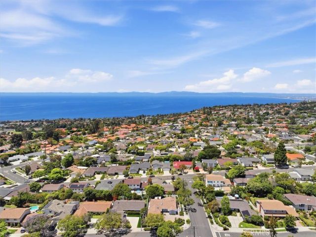 6903 Hartcrest Drive, Rancho Palos Verdes, CA 90275