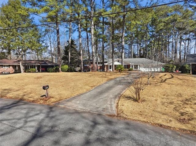 2297 Lavista Woods Drive, Tucker, GA 30084