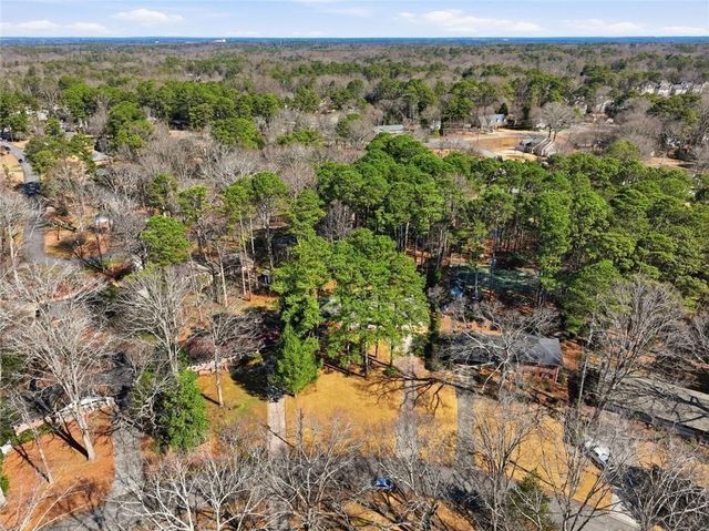 2297 Lavista Woods Drive, Tucker, GA 30084