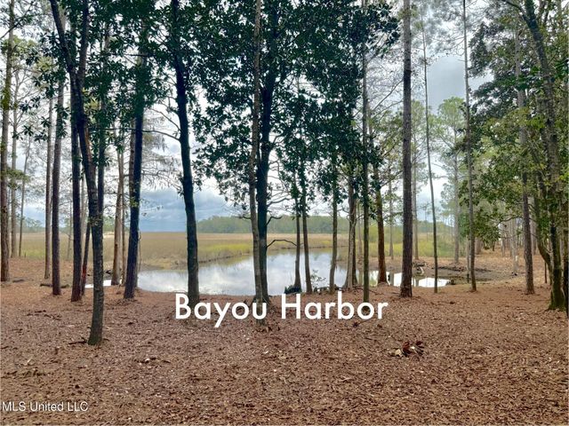 1208 De La Pointe Drive, Gautier, MS 39553