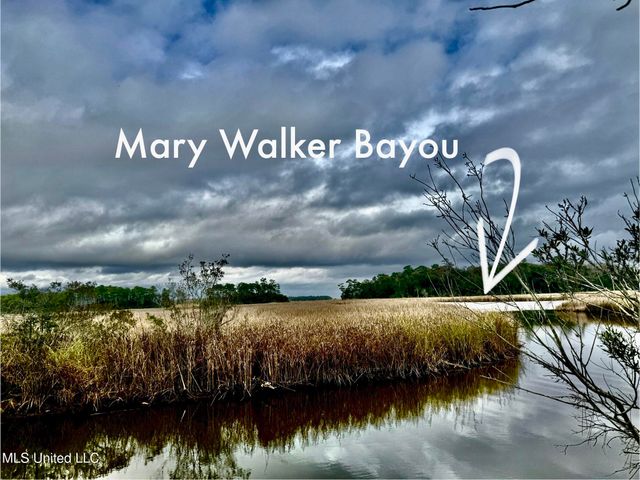 1208 De La Pointe Drive, Gautier, MS 39553