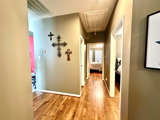 8910 Everhart Lane, Houston, TX 77040