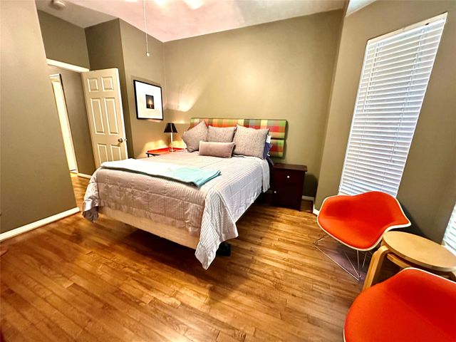 8910 Everhart Lane, Houston, TX 77040