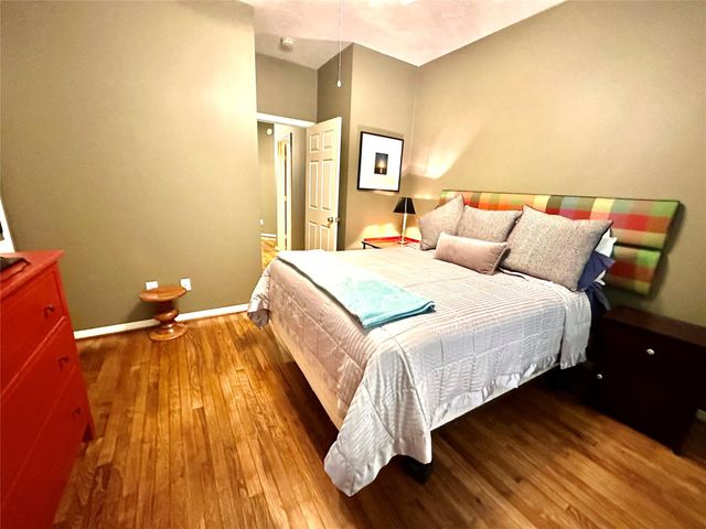 8910 Everhart Lane, Houston, TX 77040