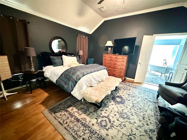8910 Everhart Lane, Houston, TX 77040