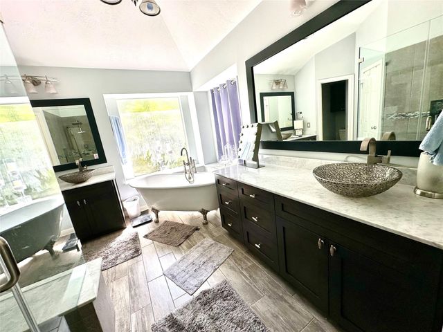 8910 Everhart Lane, Houston, TX 77040