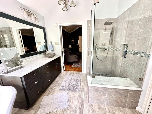 8910 Everhart Lane, Houston, TX 77040