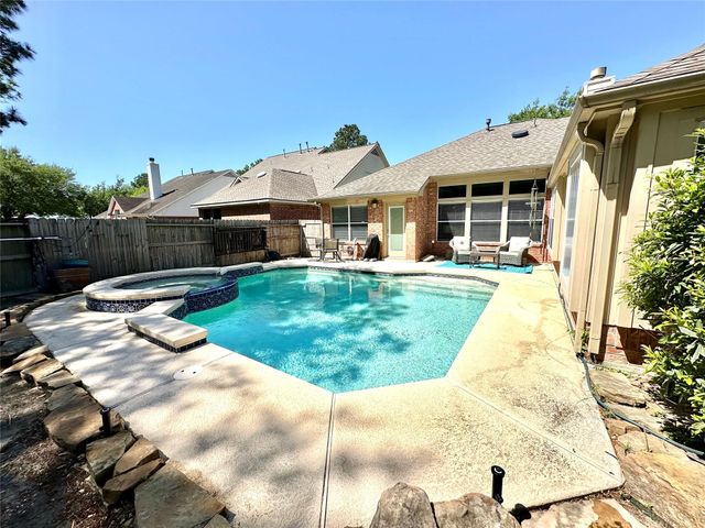 8910 Everhart Lane, Houston, TX 77040