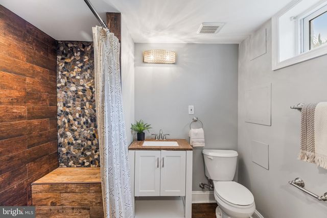 4019 THE ALAMEDA, Baltimore, MD 21218