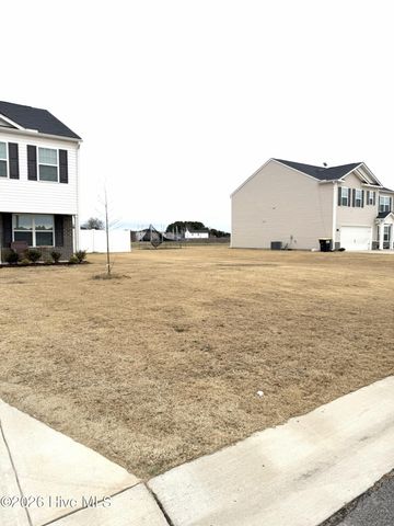 4080 Debbie Drive, Ayden, NC 28513