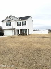 4080 Debbie Drive, Ayden, NC 28513