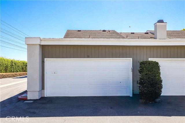 10 Goldenbush, Irvine, CA 92604